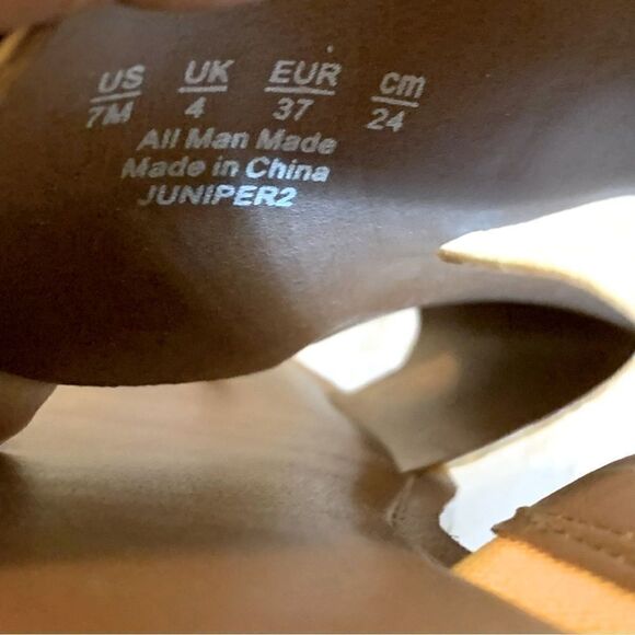 Franco Sarto Yellow Toe Loop Sandals Vegan Leather Sz 7 Gorgeous - Picture 5 of 6